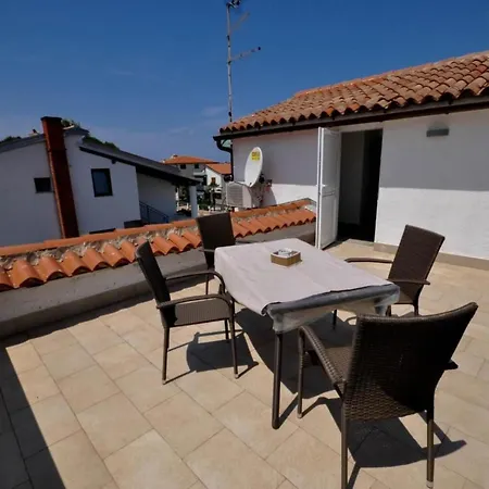 Vera By Interhome Lägenhet Novigrad Istria